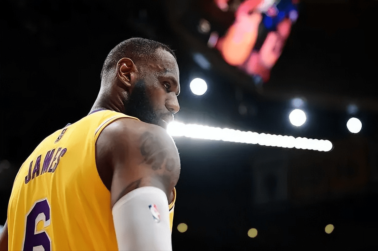 28圈竞技-Rookie新星突破纪录表现惊艳，湖人未来可期！的简单介绍